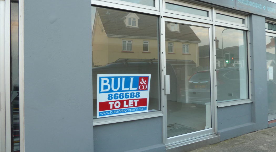 Retail unit to let | Five Oaks